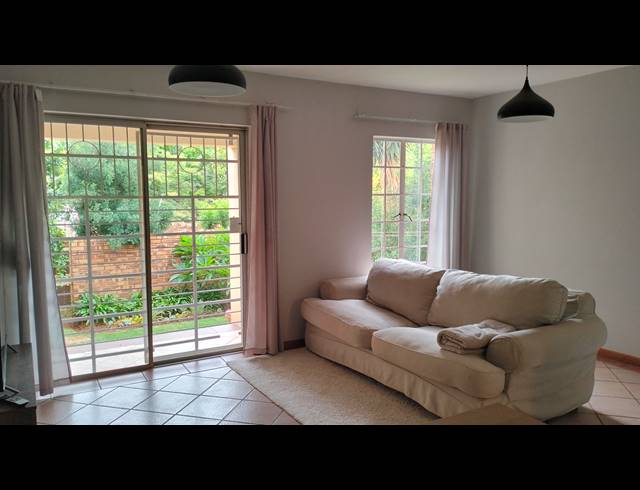 2 BEDROOM SECTIONAL TITLE RENTED IN OLYMPUS AH